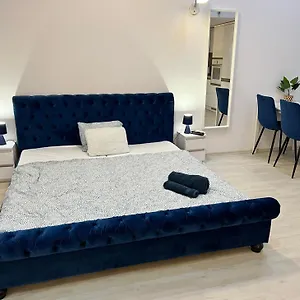 dave-apartman-3.szeged-hotels.com/